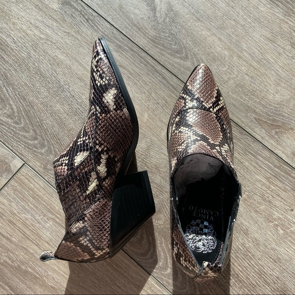 NWT Vince Camuto Jetera Bootie - Picture 4 of 12